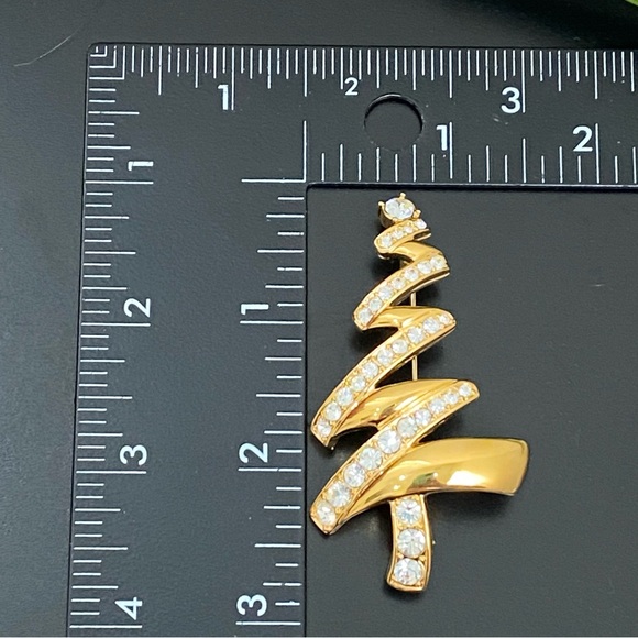 Vintage MONET Signed Gold-tone Clear Rhinestones Zigzag Tree Brooch 18g. - Picture 9 of 12